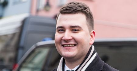 Misiewicz producentem filmowym? Jego firma poszerzyła zakres działalności