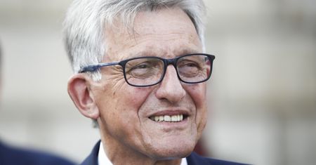 Stanisław Piotrowicz z Markiem Kuchcińskim przewoził sztuczne łzy dla żony. Potwierdził informacje Money.pl
