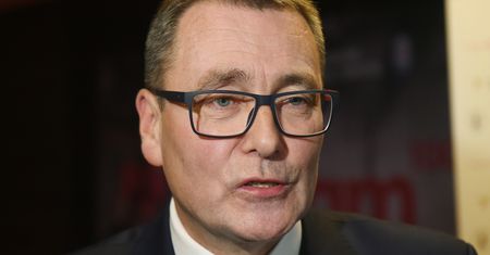 Szef PFN miał zarobić w zeszłym roku 282 tys. złotych. Dziennikarz zdradza sumy