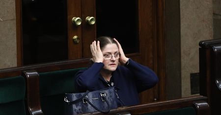 Krystyna Pawłowicz znowu o piłce nożnej. Tym razem na celowniku polski sędzia