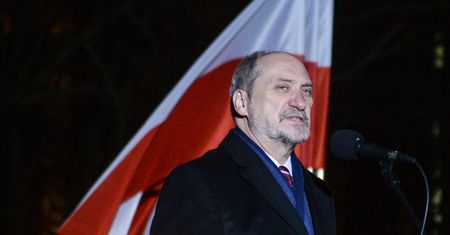 Historia według Macierewicza. Wpadka ministra