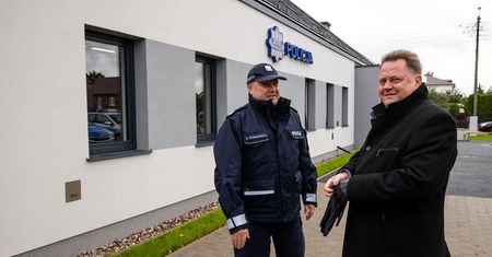 Dymisja szefa podlaskiej policji Daniela Kołnierowicza. Sprawa konfetti i konkursu na anonimy