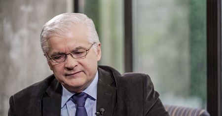Afera hejterska w ministerstwie sprawiedliwości. Włodzimierz Cimoszewicz: nikt nie zostanie zdymisjonowany