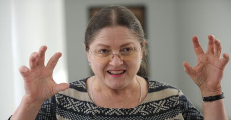 Krystyna Pawłowicz będzie rozbierać "Pałac Kultury im. Józefa Stalina". Ma pomocnika