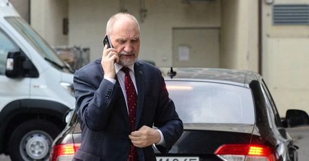 Antoni Macierewicz przesłucha posłów opozycji. "Może wzywać nawet Messiego"
