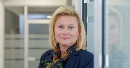 Zakaz handlu złagodzony. "To doskonały pomysł, będzie mniejszy tłok w sklepach"
