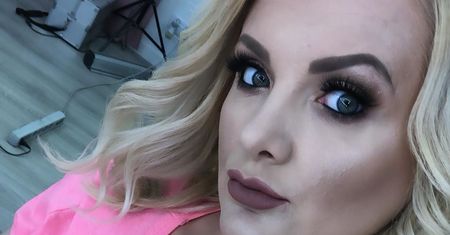 "Projekt Lady": Karolina Plachimowicz znów się żali. "Ile razy muszę upaść, aby się nie móc podnieść?"
