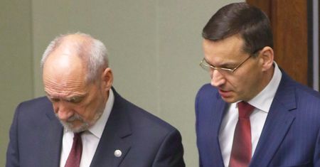 Morawiecki i jego tajemnice. Tomasz Piątek powraca