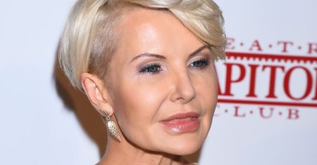 Joanna Racewicz poddaje się zaskakującej terapii. "Moja krew świeci kolorami"