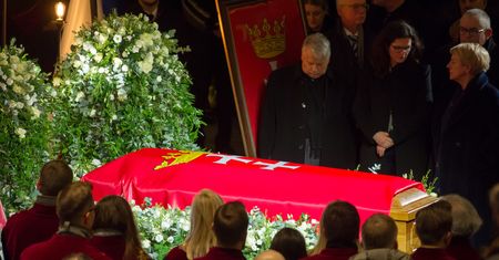 "To naturalny przejaw empatii". Organizatorzy odwołują imprezy, choć nie mają obowiązku