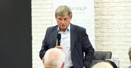 "Money. To się liczy". Rząd obniża PIT. Gościem prof. Balcerowicz