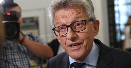 Jest reakcja Piotrowicza na nagranie ws. księdza pedofila. Grozi sądem