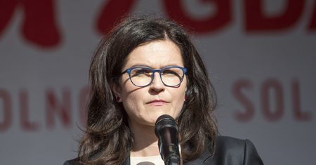 Dulkiewicz leci spotkać się z premierem Morawieckim "na kawę"