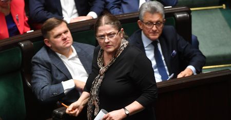 "Jest pan ładny, ale...". Krystyna Pawłowicz udziela lekcji dobrych manier. Jest odpowiedź