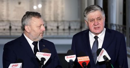 Krzysztof Jurgiel błysnął przed kamerą. Osobliwa wymiana zdań