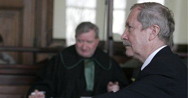 Onyszkiewicz zeznawał w procesie ws. Wujka