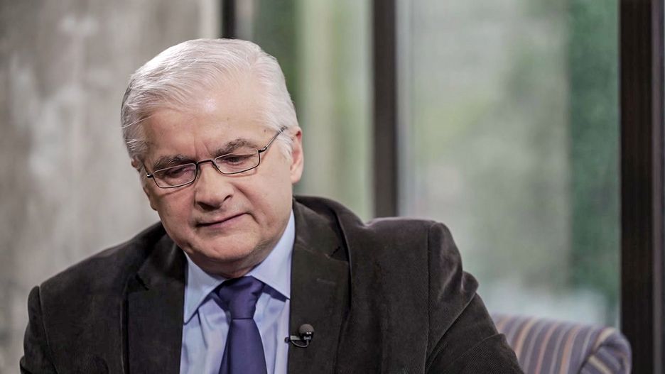 Mimo kontaktu  z zarażonym, ani Cimoszewicz ani Belka nie mają objawów choroby