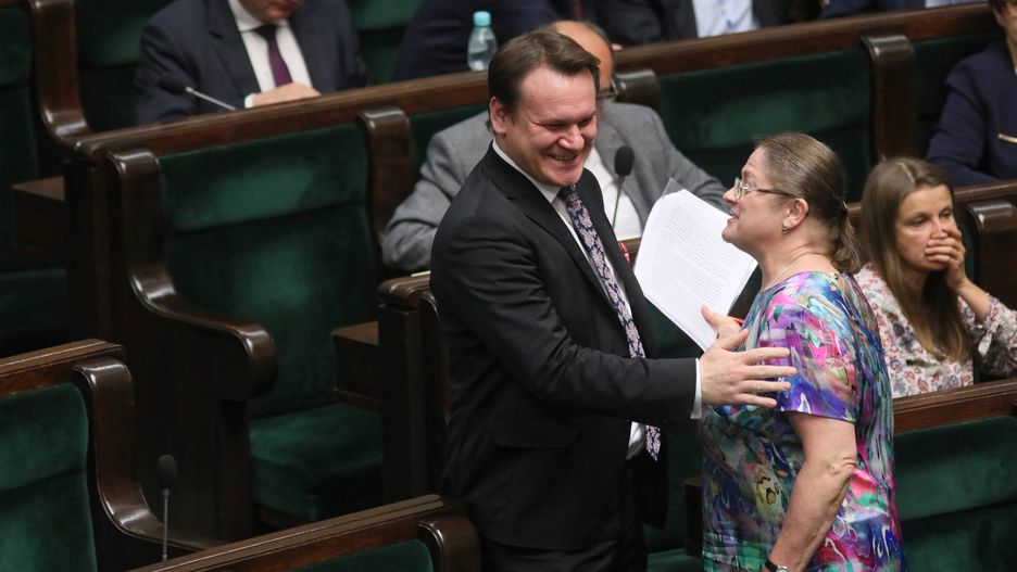 Krystyna Pawłowicz i Dominik Tarczyński to tylko dwa z licznych przykładów negatywnej selekcji w PiS.