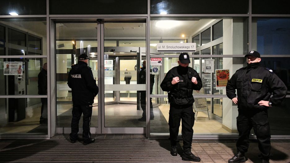 Prokuratura otrzymała z gdańskiej policji obszerny materiał dowodowy
