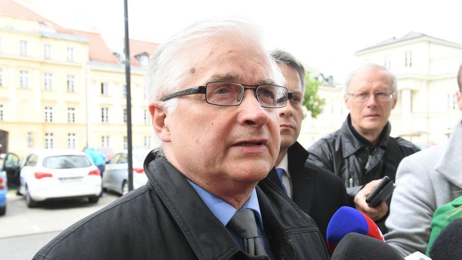 Do wypadku z udziałem byłego premiera doszło w sobotę w Hajnówce (woj. podlaskie)