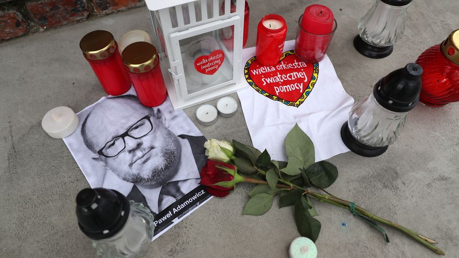 Specjaliści pomogą jak radzić sobie po śmierci prezydenta Gdańska
