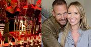 Zakochani Joanna Przetakiewicz i Rinke Rooyens słodzą sobie przy świątecznym stole. Fani: "TAKA MIŁOŚĆ SIĘ NIE ZDARZA"