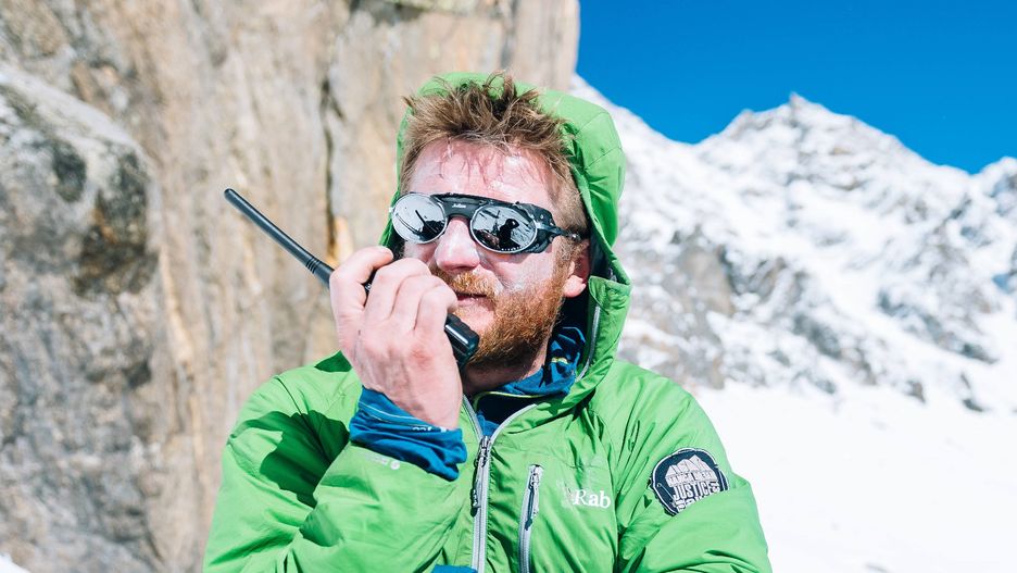 Tomasz Czapkins siedem razy atakował szczyt Nanga Parbat. Zginął podczas jedynej udanej wyprawy, 30 stycznia 2018 roku.