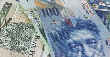 Banki oddadzą frankowiczom pieniądze, które nieuczciwie na nich zarobiły. Ustawa spreadowa coraz bliżej