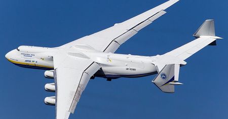 Antonow An-225 Mrija wylądował na Lotnisku Chopina.