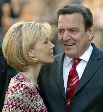 Schroeder adoptował Rosjankę