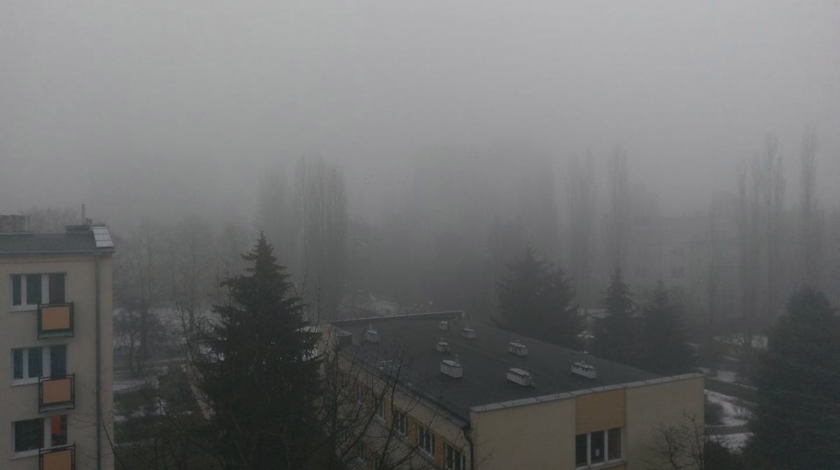 Smog dusił Warszawę. Niczego nie było widać