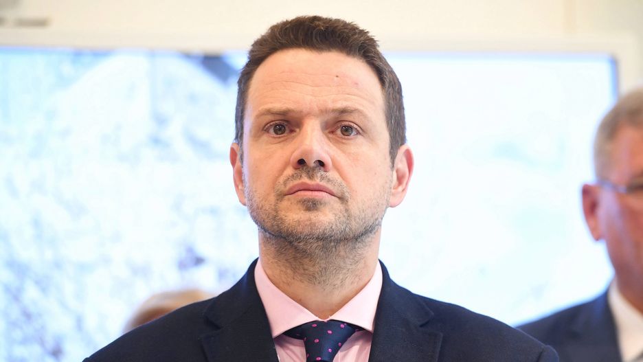 Trzaskowski zwrócił się do warszawiaków w piątek na Facebooku
