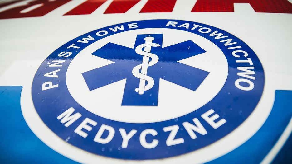 Pogotowie zabrało do szpitala dwie osoby