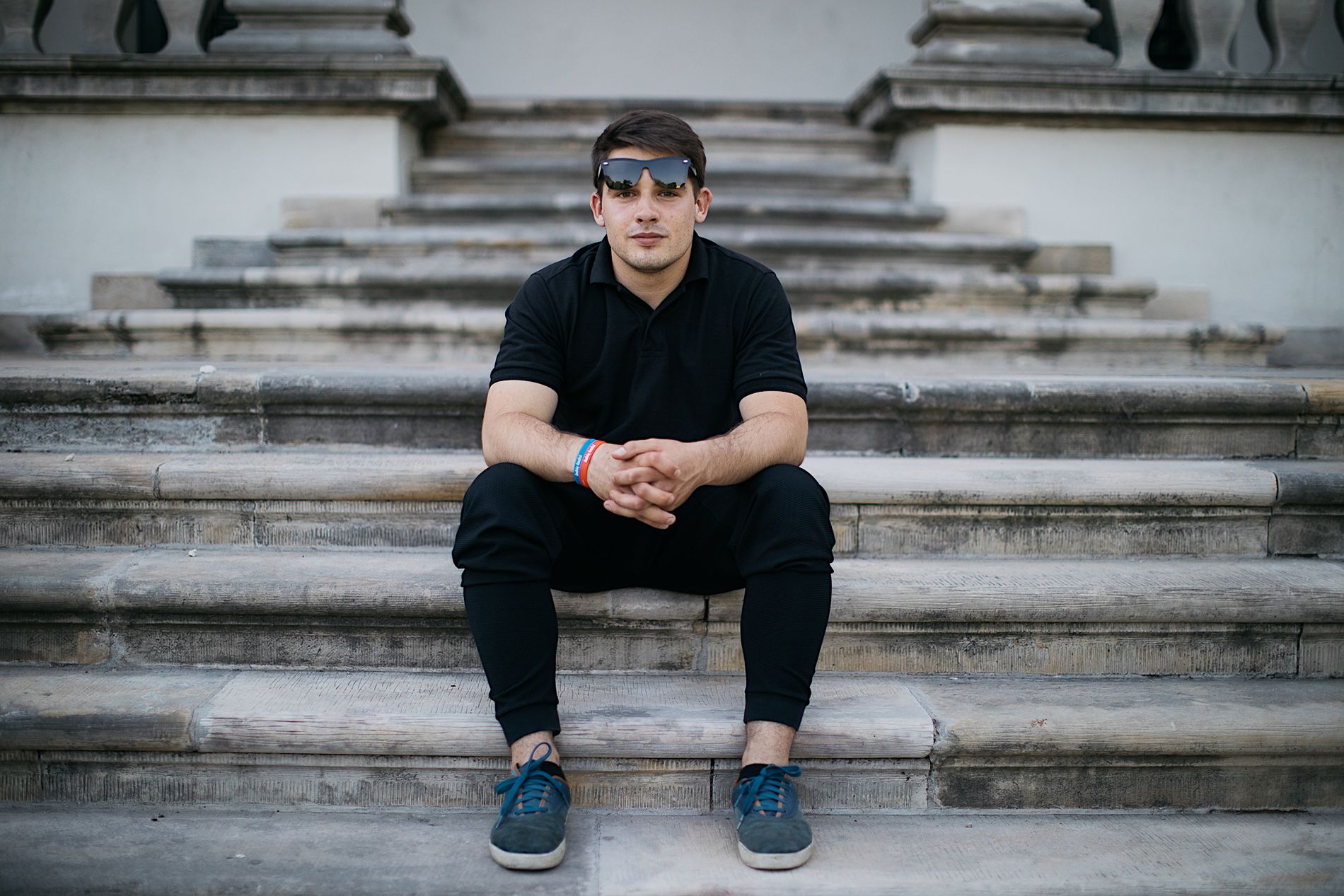 Michał Szymkiewicz wrócił do Szydłowca. Ma 23 lata i pracuje w urzędzie miasta. 