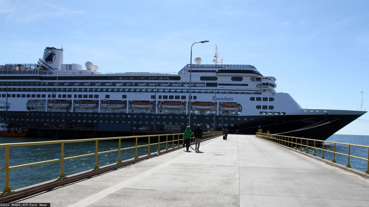 Na pokładzie wycieczkowca MS Zaandam jest ponad 1800 osób