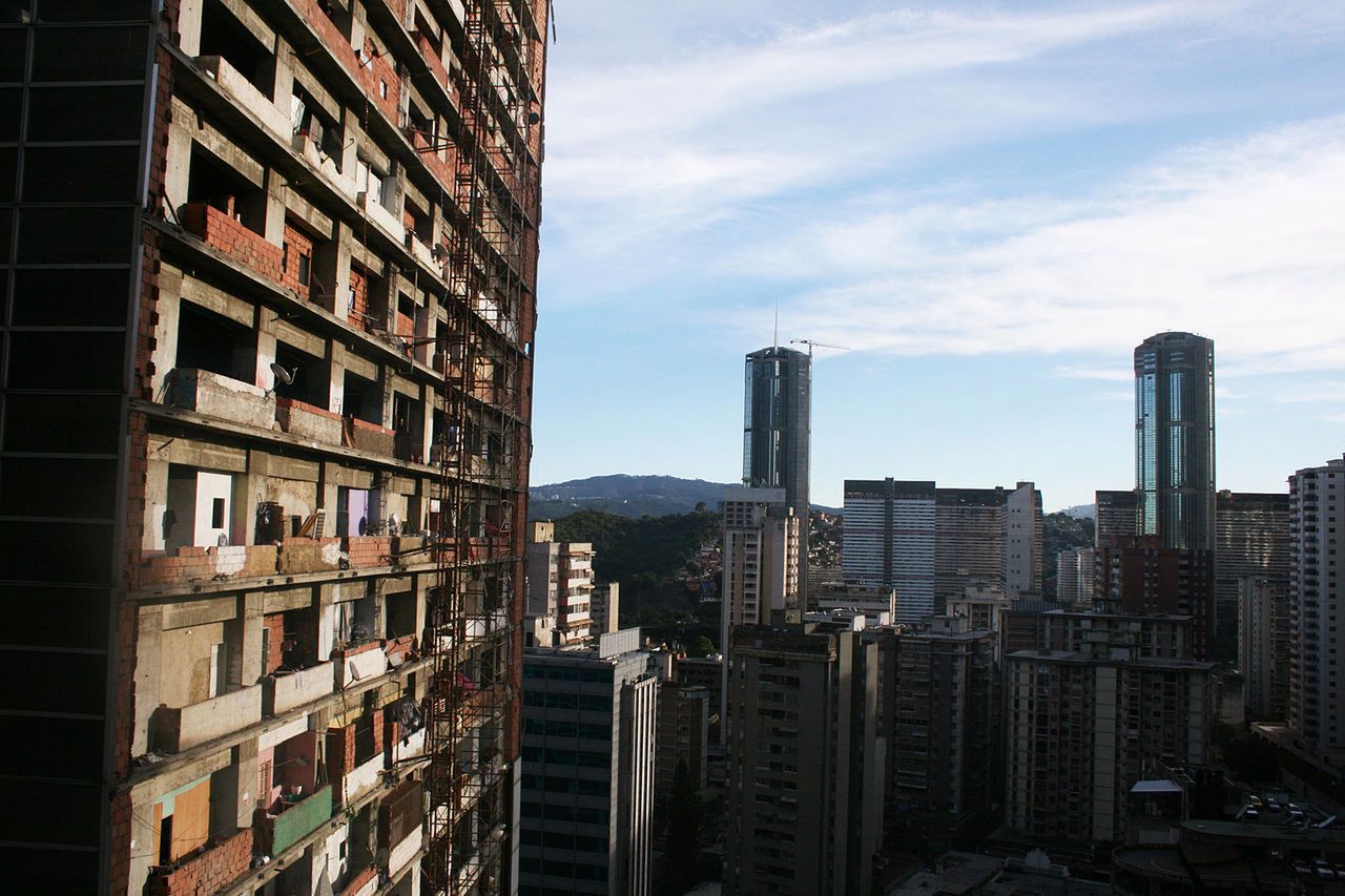 "Piracka utopia" - wieżowiec, który stał się największym slumsem świata