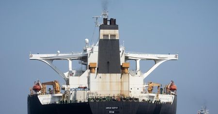 Gibraltar. Iran przestał udawać. Bandera Panamy zniknęła ze statku