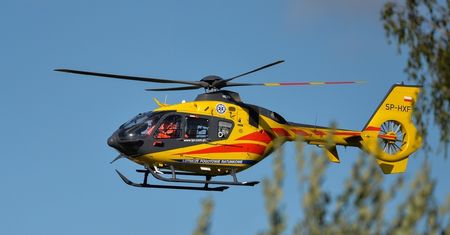 Bus przewożący niepełnosprawne dzieci zderzył się z ciężarówką