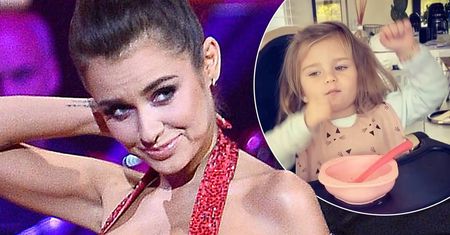 Córka Siwiec swoim tańcem skradła show na 18. urodzinach brata. Mia raczej nie odziedziczyła talentu po mamusi