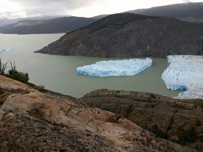W Chile oderwał się ogromny kawałek lodowca. Spektakularny widok