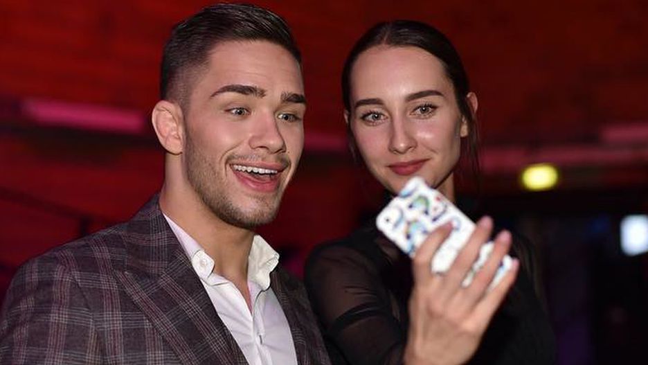 Adam Niedźwiedź z "Top Model" pokazał zdjęcie ze szpitala.