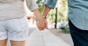 Mężczyzna zapytał, czy można zakochać się w starszej o 10 lat mężatce. Internauci odpowiadają