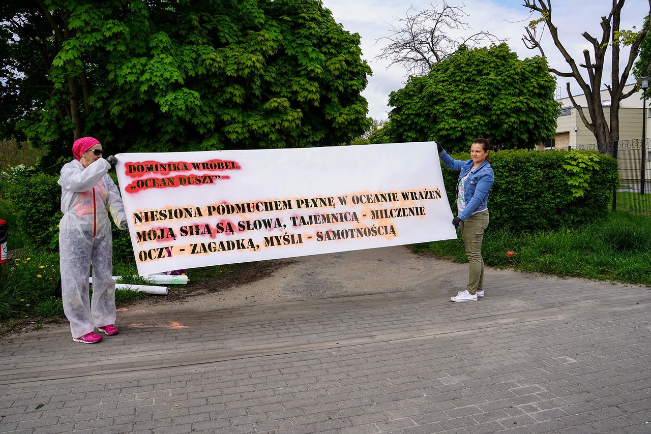 Chodnikowe wiersze