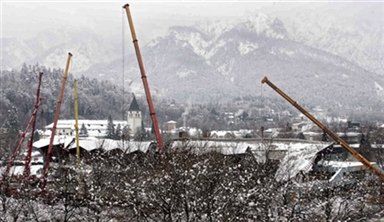 Ratownicy wydobyli 12. ciało spod gruzów w Bad Reichenhall