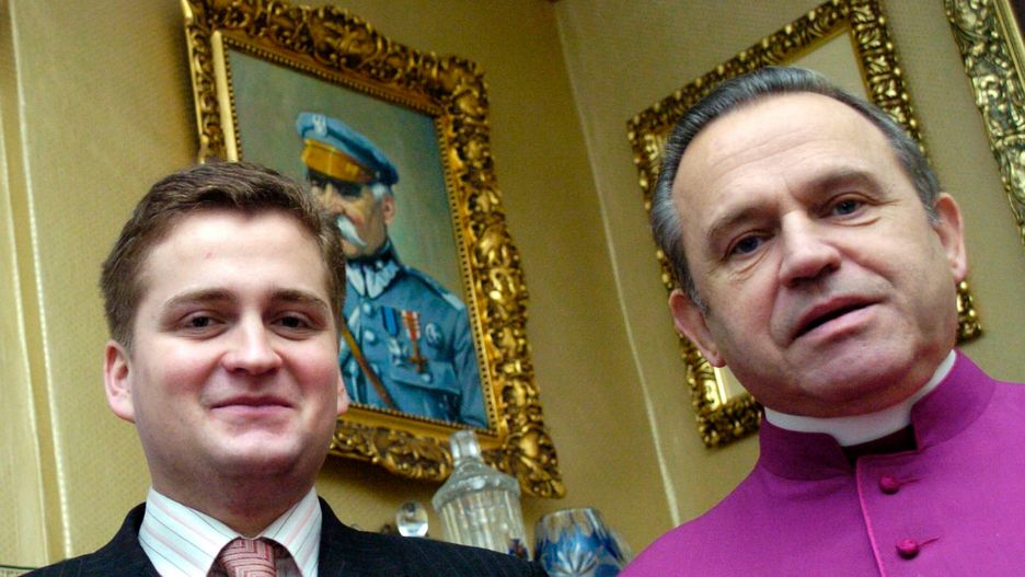 Mariusz Olchowik z ks. Henrykiem Jankowskim