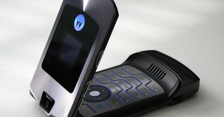 Podróż do przeszłości - pamiętacie kultową Motorolę V3? To klasa sama w sobie
