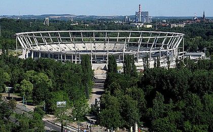 Polskie kluby piłkarskie wcale nie mają za mało pieniędzy. Mają ich o wiele za dużo!