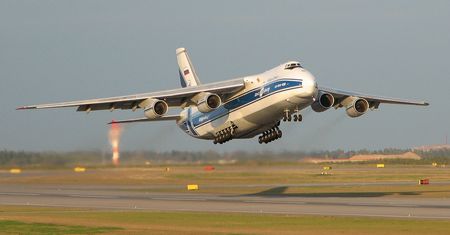 W Polsce wylądował An-124 Rusłan. To największa, seryjnie produkowana maszyna świata