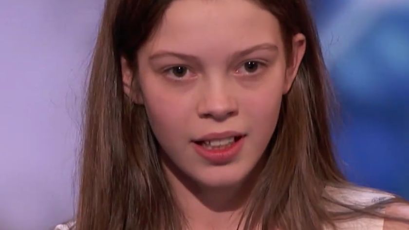 Nieśmiała Courtney, gdy tylko wyszła na scenę, przyznała, że się denerwuje
