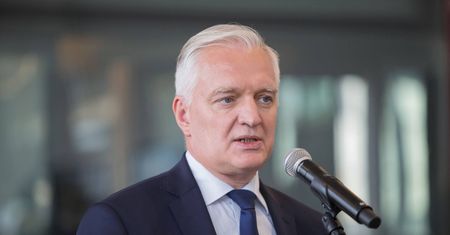 Jarosław Gowin nie zgadza się z Jarosławem Kaczyńskim. "Nie powiedziałbym tak"